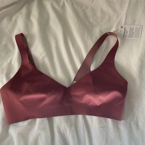 Lululemon like nothing bra